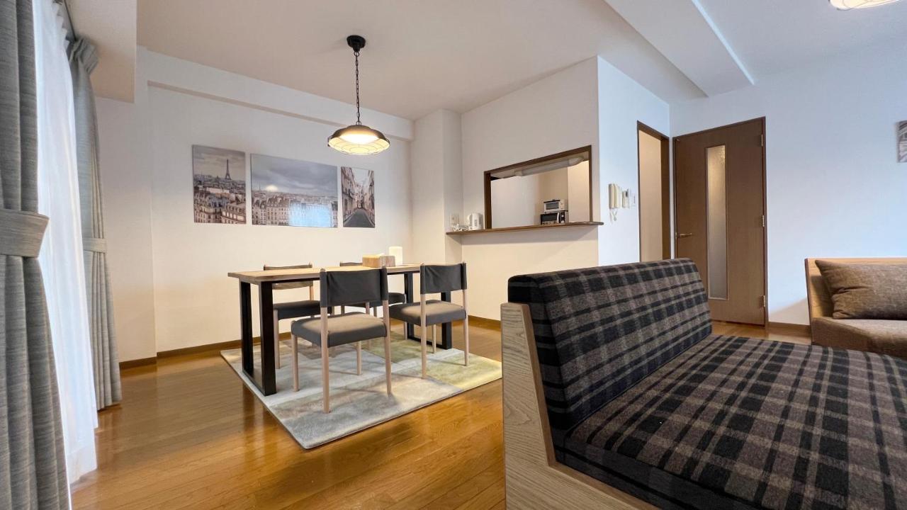 Ferienwohnung Dio Higashi Shinsaibashi Ōsaka Exterior foto
