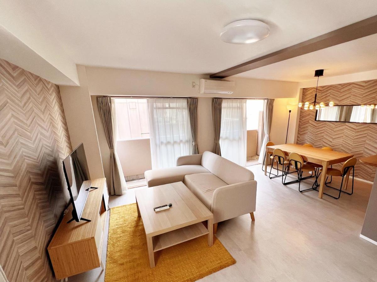 Ferienwohnung Dio Higashi Shinsaibashi Ōsaka Exterior foto